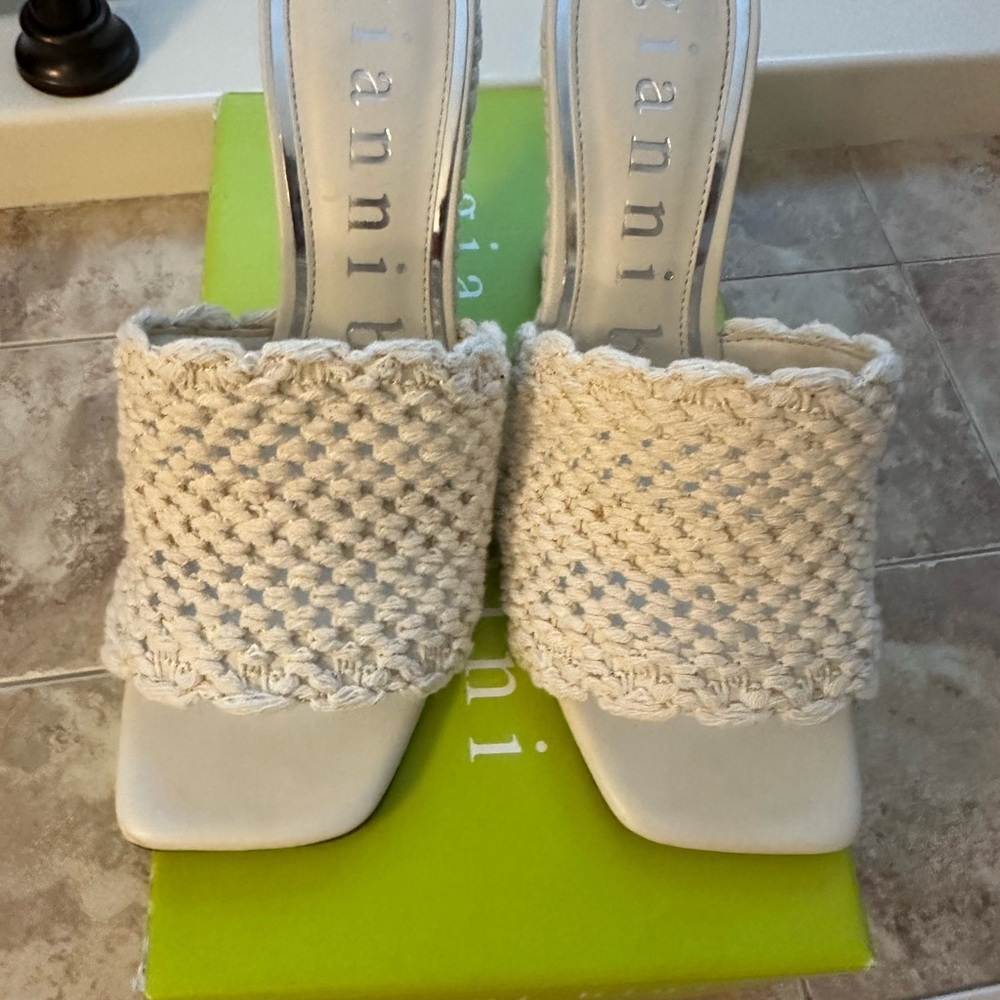 Gianni Bini White Textured Mules